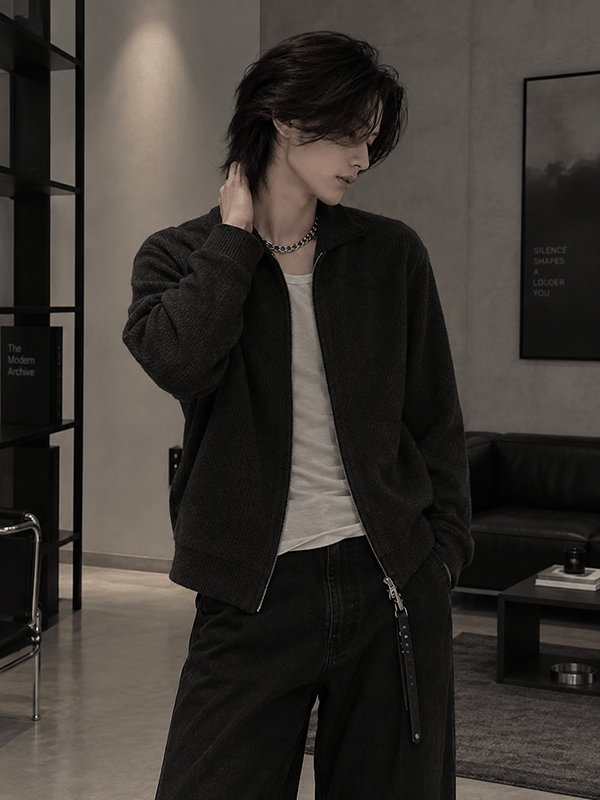 ウルフカットの男性の画像